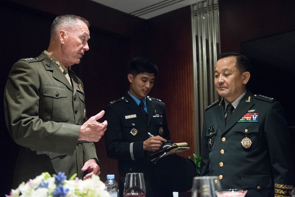 CJCS meets with USFK Commander and ROK CJCS