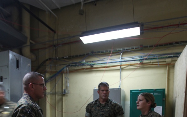 II Marine Expeditionary Force Commanding General Visits SPMAGTF-CR-AF