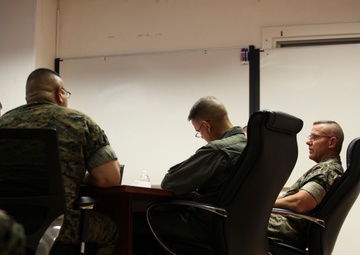 II Marine Expeditionary Force Commanding General Visits SPMAGTF-CR-AF