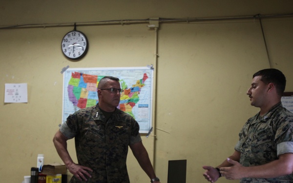 II Marine Expeditionary Force Commanding General Visits SPMAGTF-CR-AF