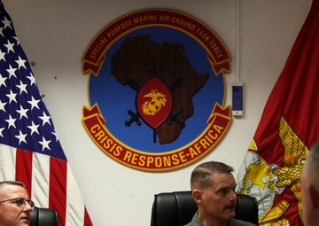 II Marine Expeditionary Force Commanding General Visits SPMAGTF-CR-AF