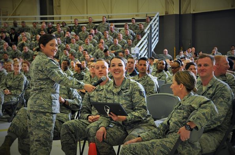 DVIDS - Images - Commander's call encourages resiliency [Image 39 of 61]