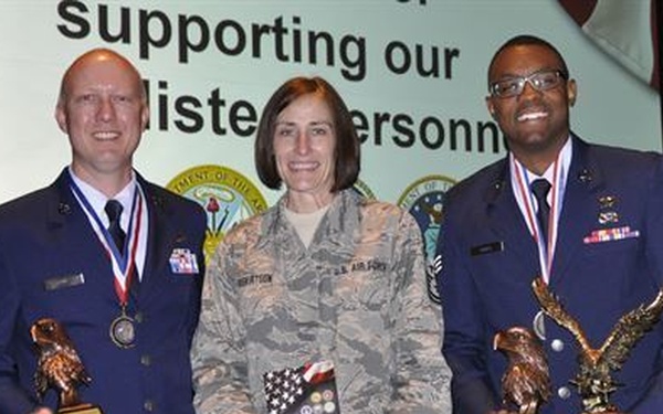 Peterson enlisted reservists honored by local community