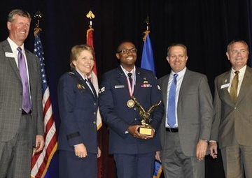 Peterson enlisted reservists honored by local community