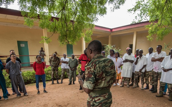 Shoulder to shoulder, sharing medical practices: American and Cameroonian military medical professionals partner, develop relationship through MEDRETE 17-5