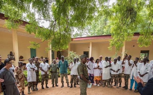 Shoulder to shoulder, sharing medical practices: American and Cameroonian military medical professionals partner, develop relationship through MEDRETE 17-5