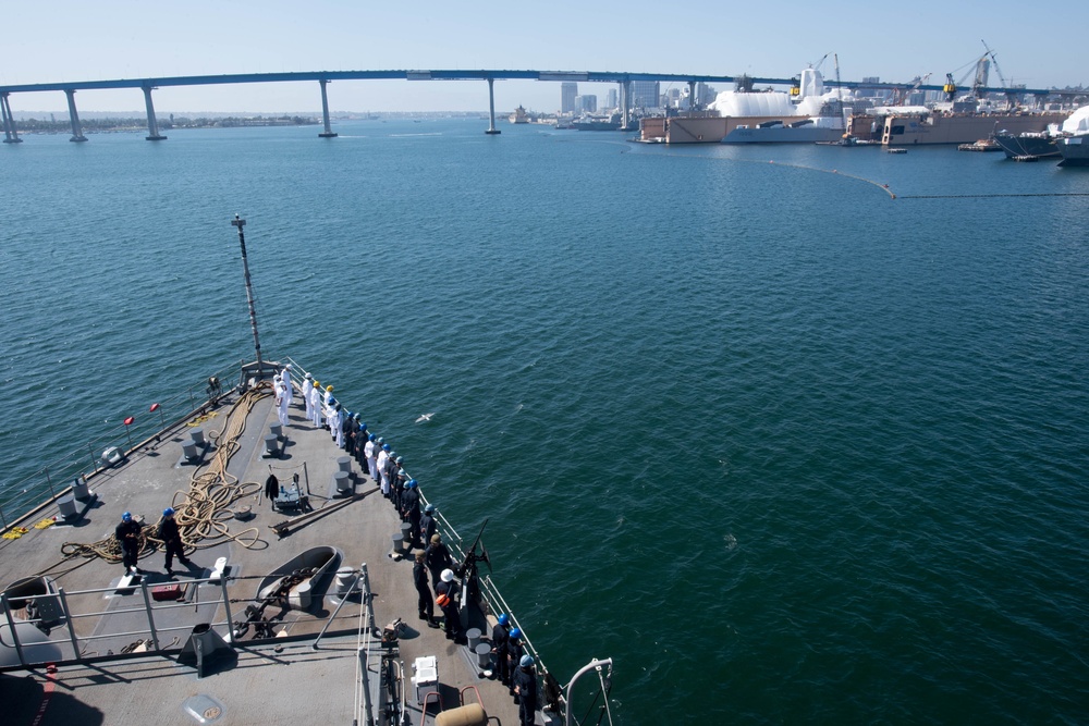 USS Rushmore Deploys in Support of OMSI