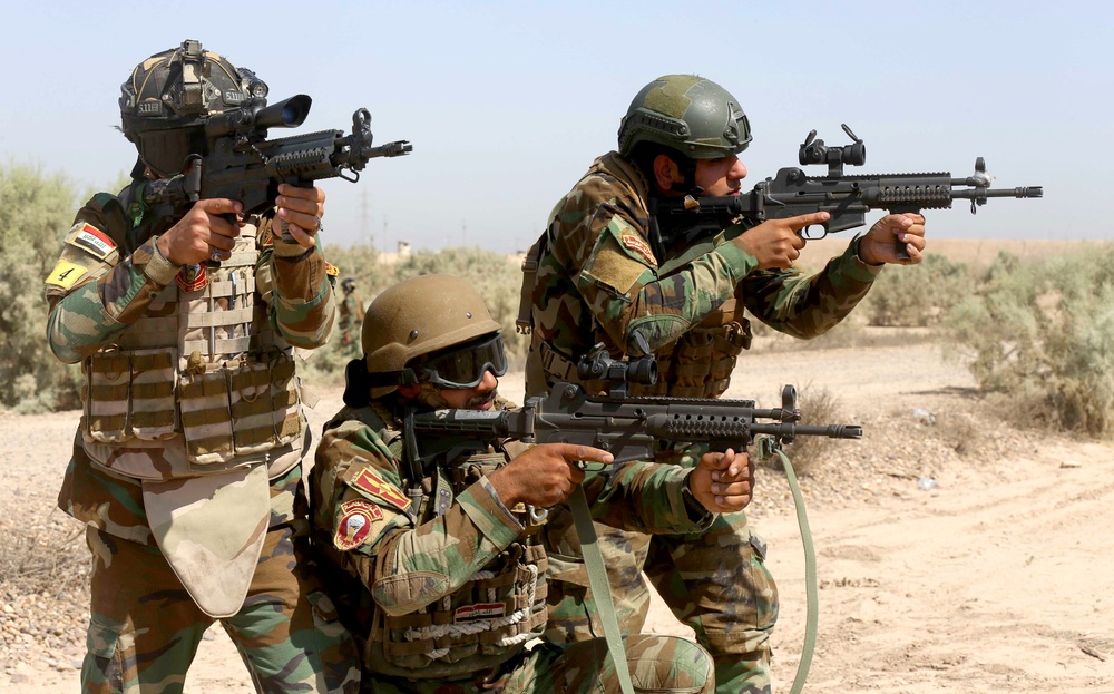 Iraqi soldiers conduct culminating activities