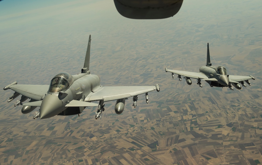 KC-10 refuels U.S, coalition aircraft