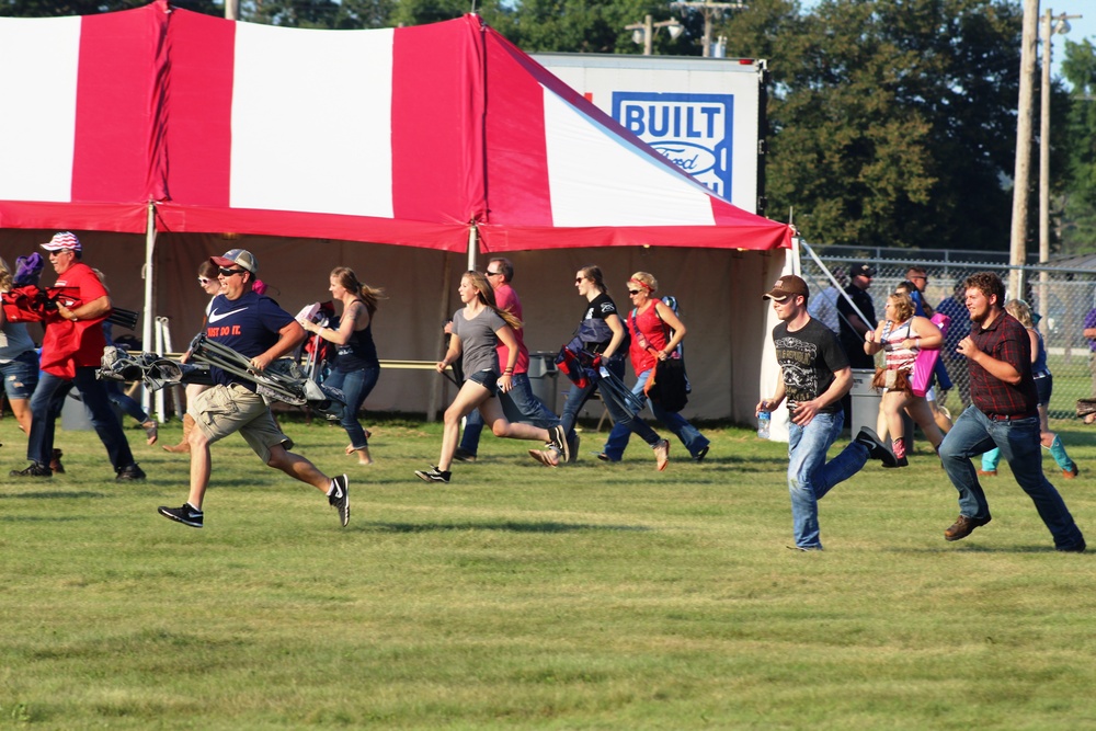 Thousands attend 2017 concert at Fort McCoy