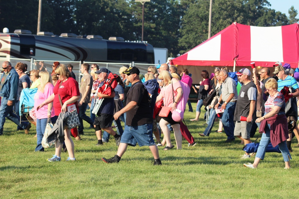 Thousands attend 2017 concert at Fort McCoy