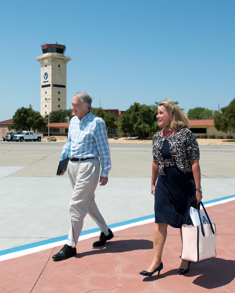 Congressional Delegation visits Travis AFB