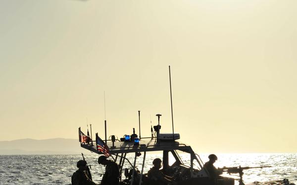 170719-G-DX668-1012 – PSU 305 crew members patrolling waters off Guantanamo Bay, Cuba