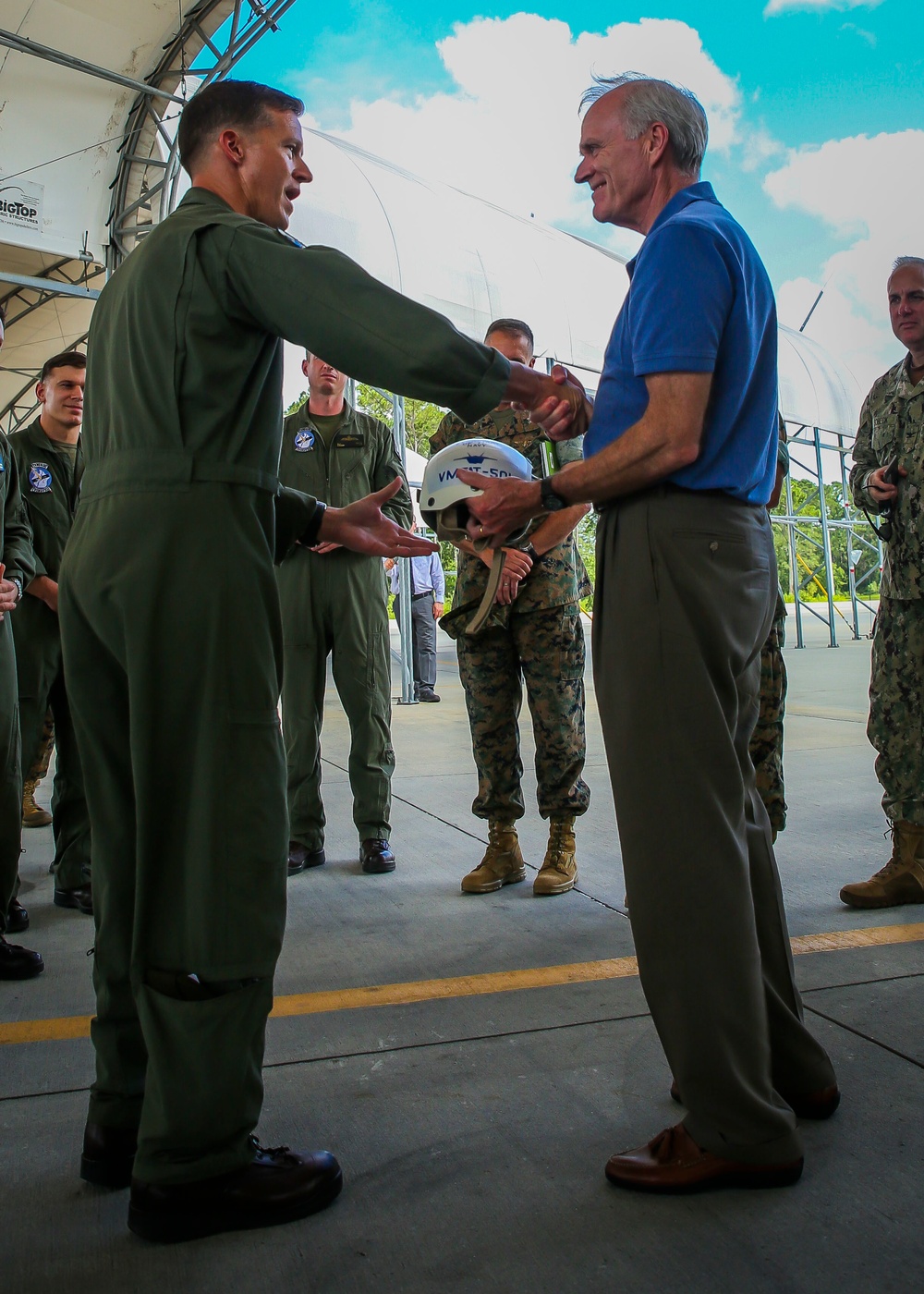 SECNAV visits Fightertown