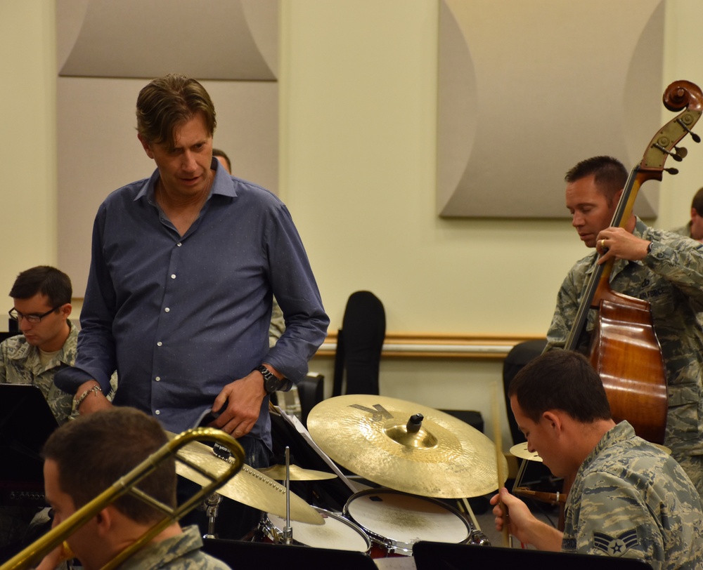 Tommy Igoe Leads The Commanders In Jazz Clinic