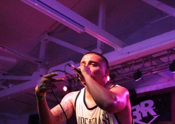 We salute you! Rockin' reservist launches EP