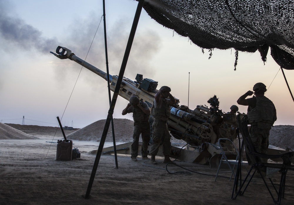 Deployed Paratroopers Fire Artillery in Support of ISF