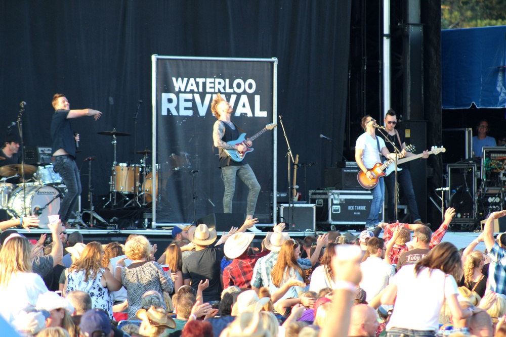Band Waterloo Revival plays to thousands at Fort McCoy concert