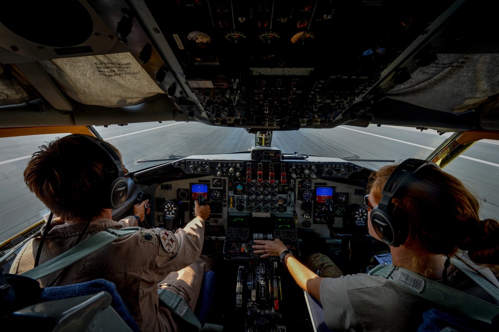 KC-135 crew refuels RC-135V/W