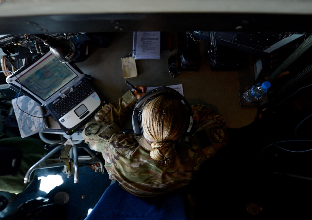 KC-135 crew refuels RC-135V/W