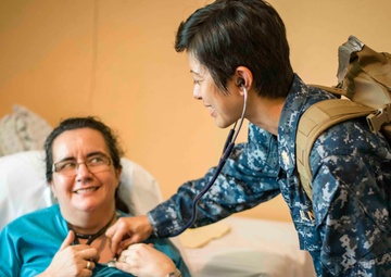 SPS 17 Navy Doctor Shares Family Medicine Skills with Honduran Counterparts