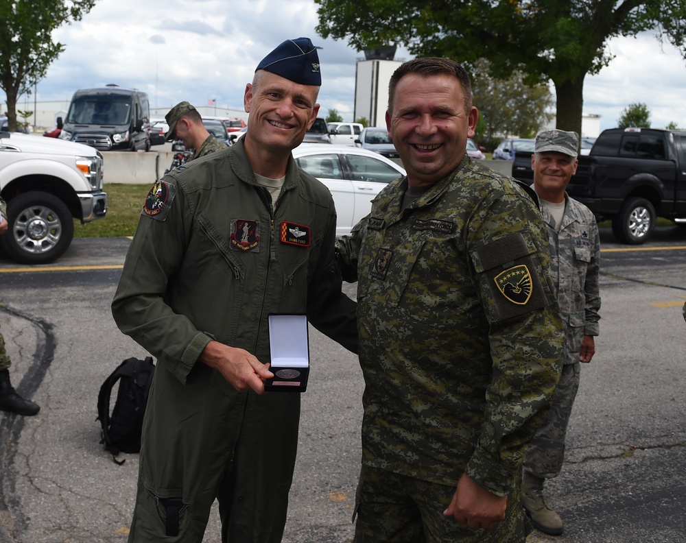 KSF Commander visits 132d Wing