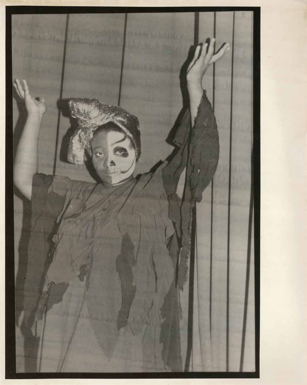 Miscellaneous -AID workers (Photos &amp; Neagtives)