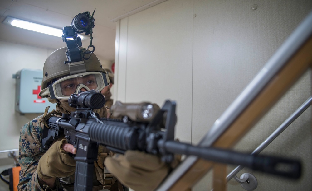 31st MEU Conducts Maritime Interdiction Operations (VBSS)