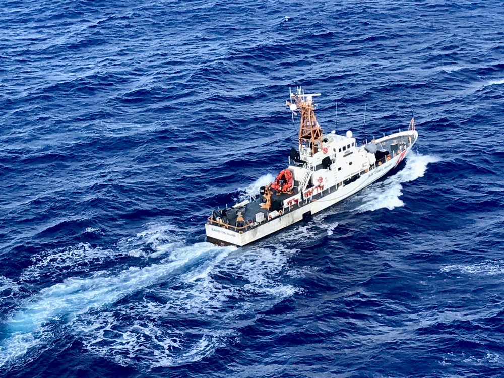 Coast Guard Cutter Galveston Island searches for missing Army aviators off Oahu