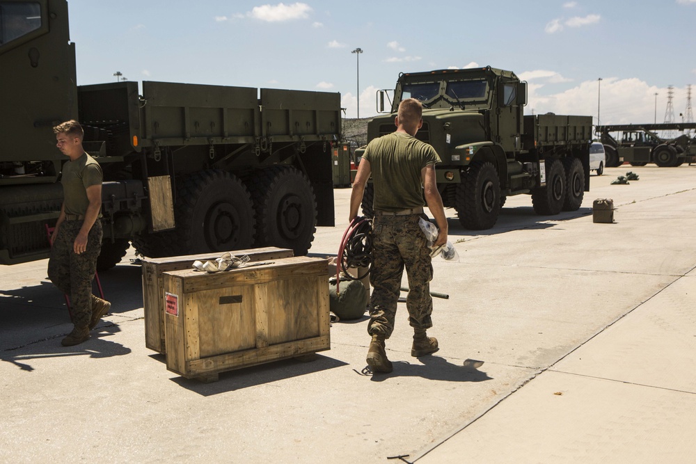 MPFEX 17: Marines Conduct JLTI On Tactical Vehicles