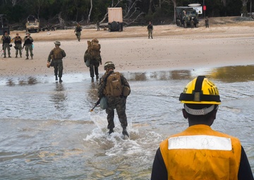 31st MEU Certex LCU OPS NBU 7