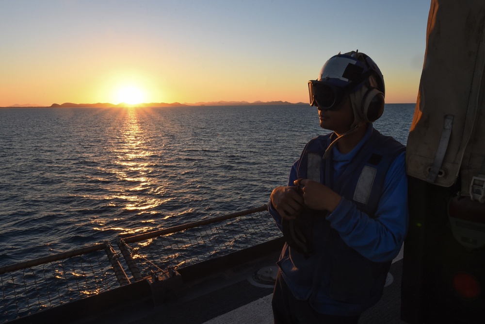 USS Ashland Touch n' Go Flight quarters