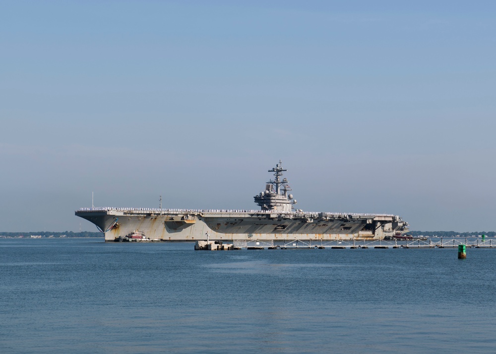 170821-N-TJ319-412 USS George H.W. Bush RTHP