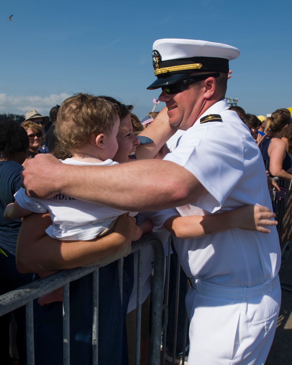 170821-N-TJ319-706 USS George H.W. Bush RTHP