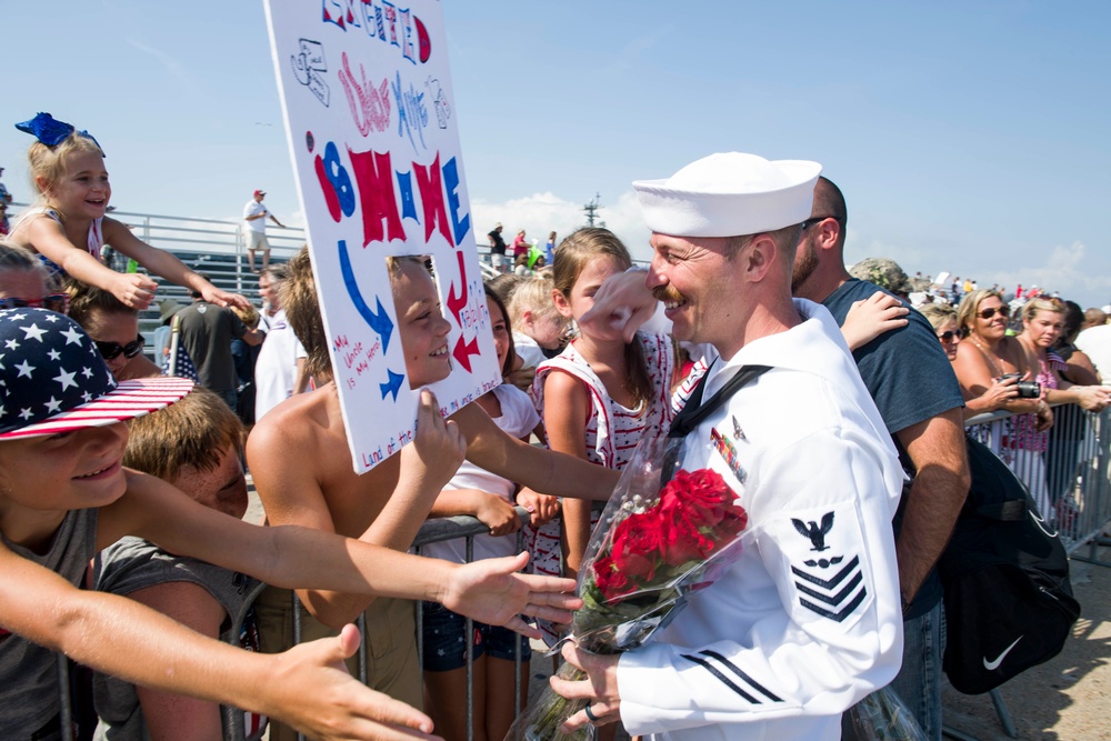 170821-N-TJ319-817 USS George H.W. Bush RTHP