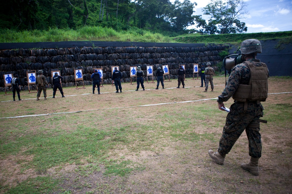 SPMAGTF-SC Commanding Officer visits Costa Rica