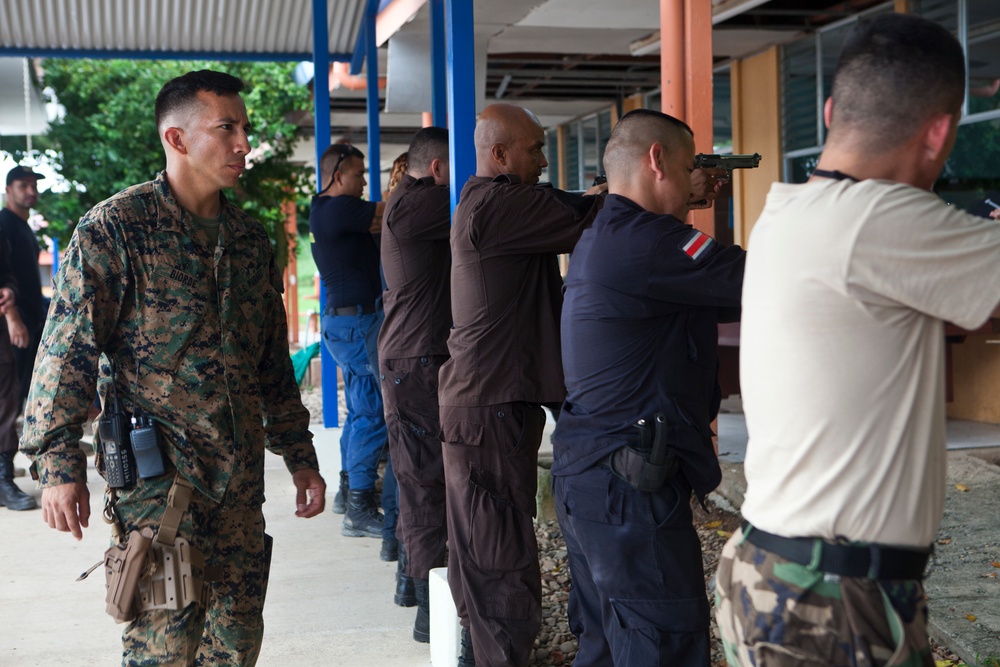 SPMAGTF-SC Commanding Officer visits Costa Rica