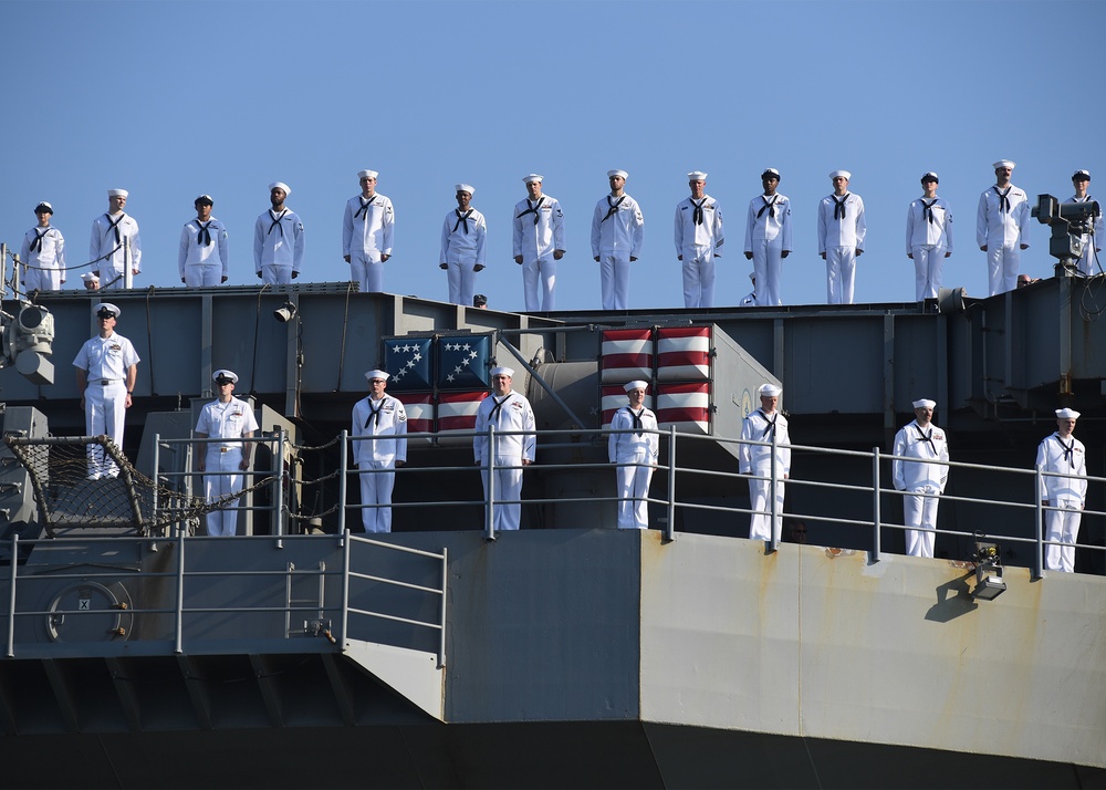 170821-N-IC246-087 USS George H.W. Bush RTHP