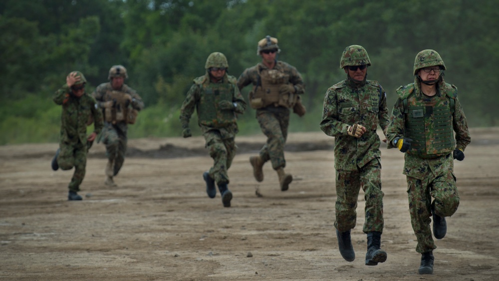 JGSDF sprint back to station