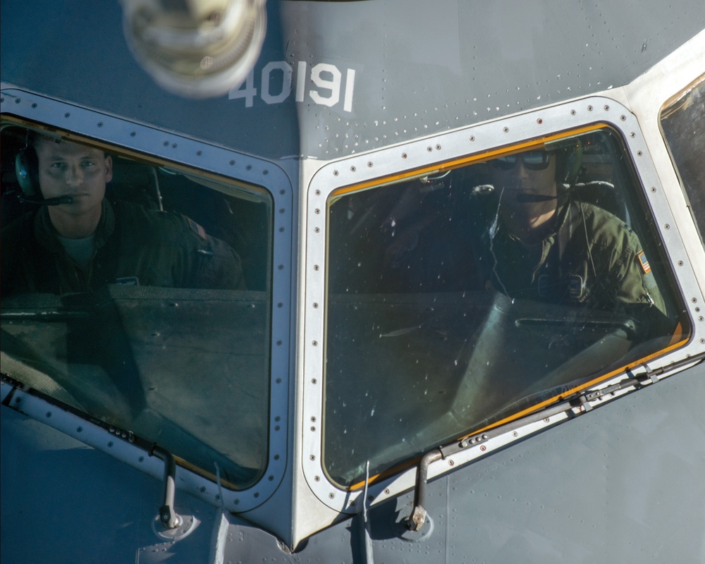 KC-10 Extender Refuel