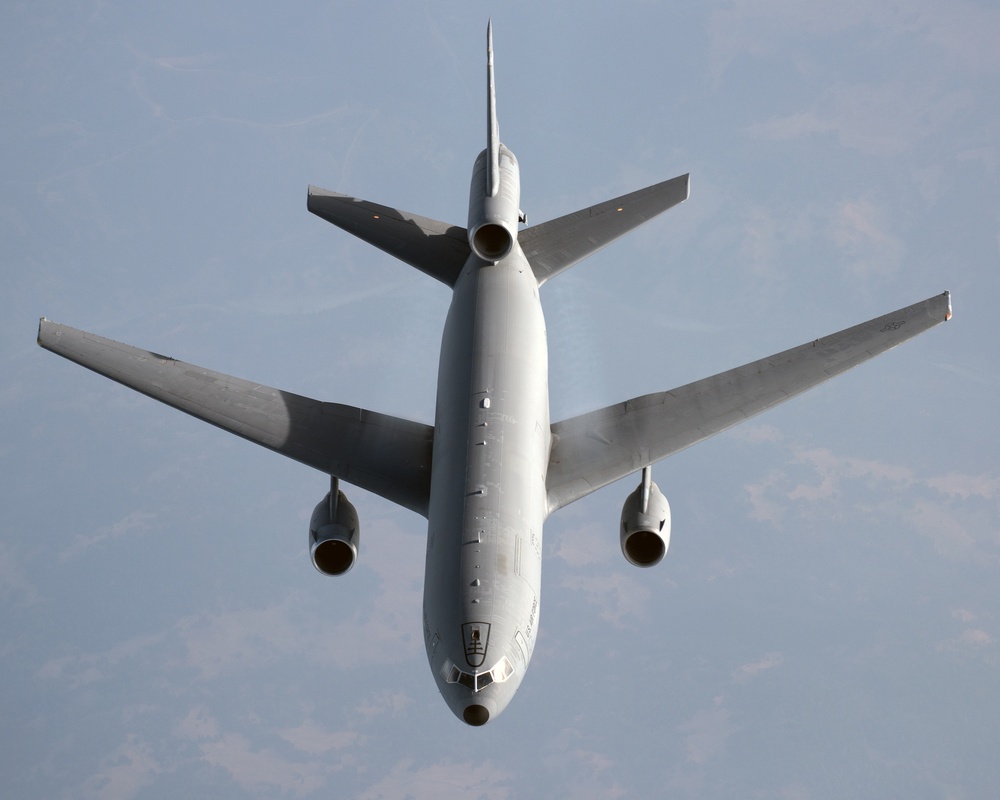 KC-10 Extender Refuel