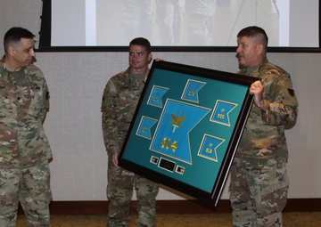 Soldiers show appreciation to outgoing command