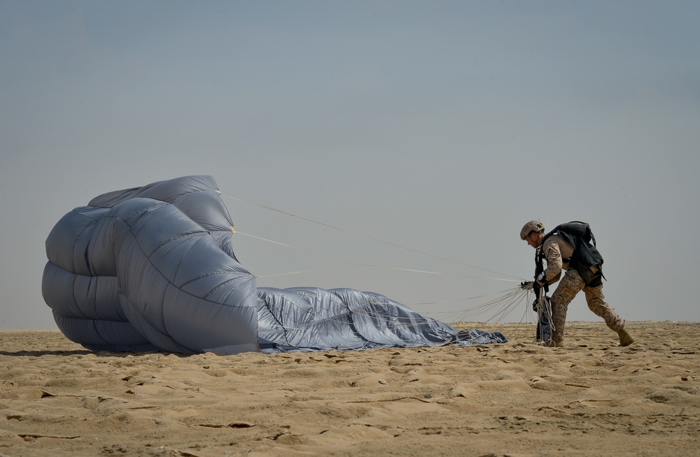 U.S, Qatari Armed Forces conduct Friendship Jump, Wing Exchange