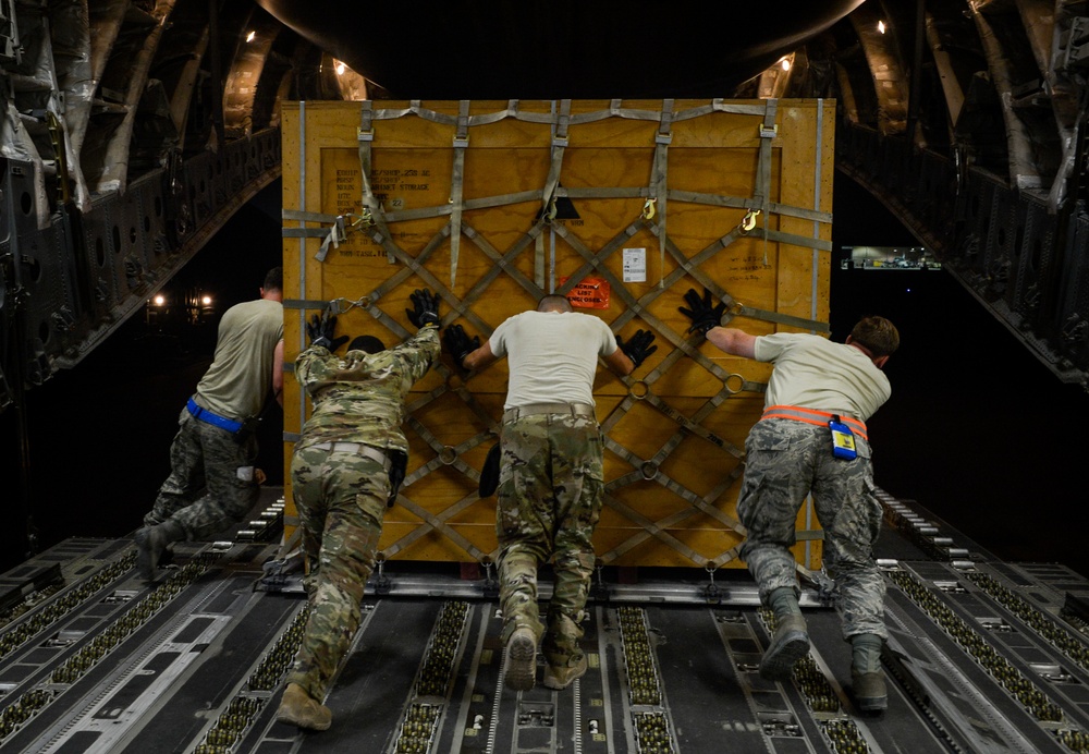 C-17 crew bring supplies to troops in Syria