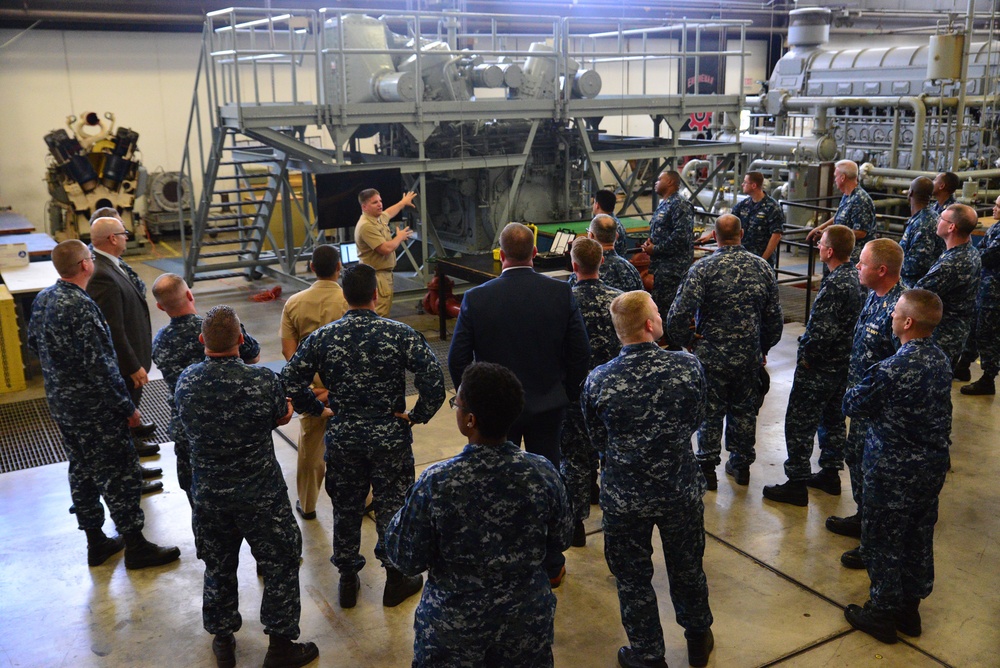 SWOSU Great Lakes Hosts Navy Senior Engineer Leadership