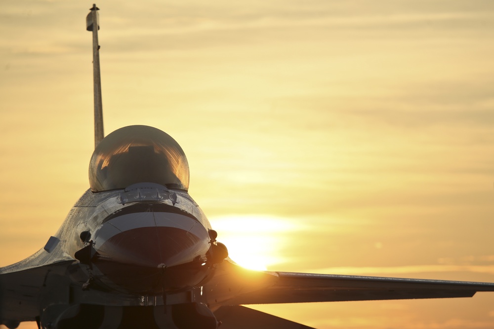 The USAF Thunderbirds at sunrise