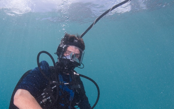 MDSU 1 and Sri Lankan Navy Divers - Subject Matter Expert Exchange