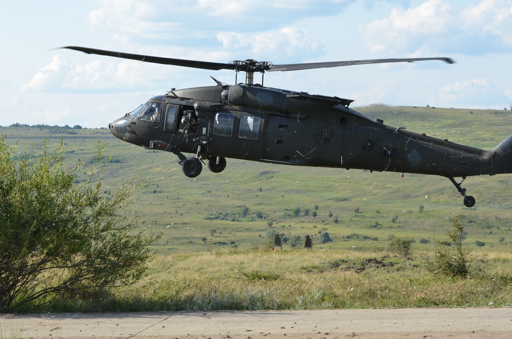 U.S. Soldiers hone aerial gunnery skills