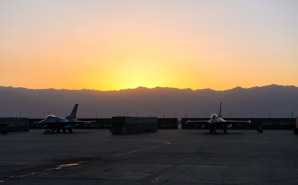 Aircraft of BAF: F-16 Fighting Falcon