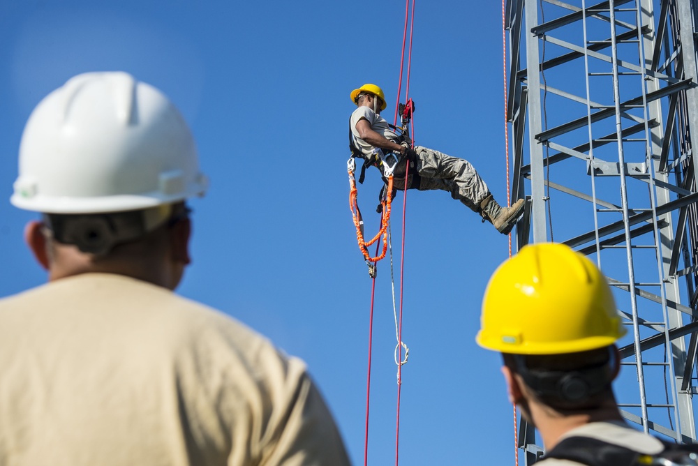 DVIDS - Images - Cable Dawgs Tower Certification Training [Image 27 of 33]